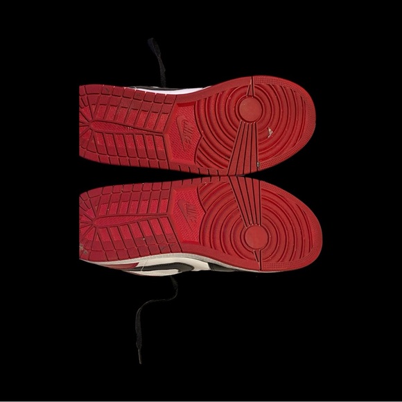 Men’s Jordan 1 Low Bred Toe - Picture 10 of 10